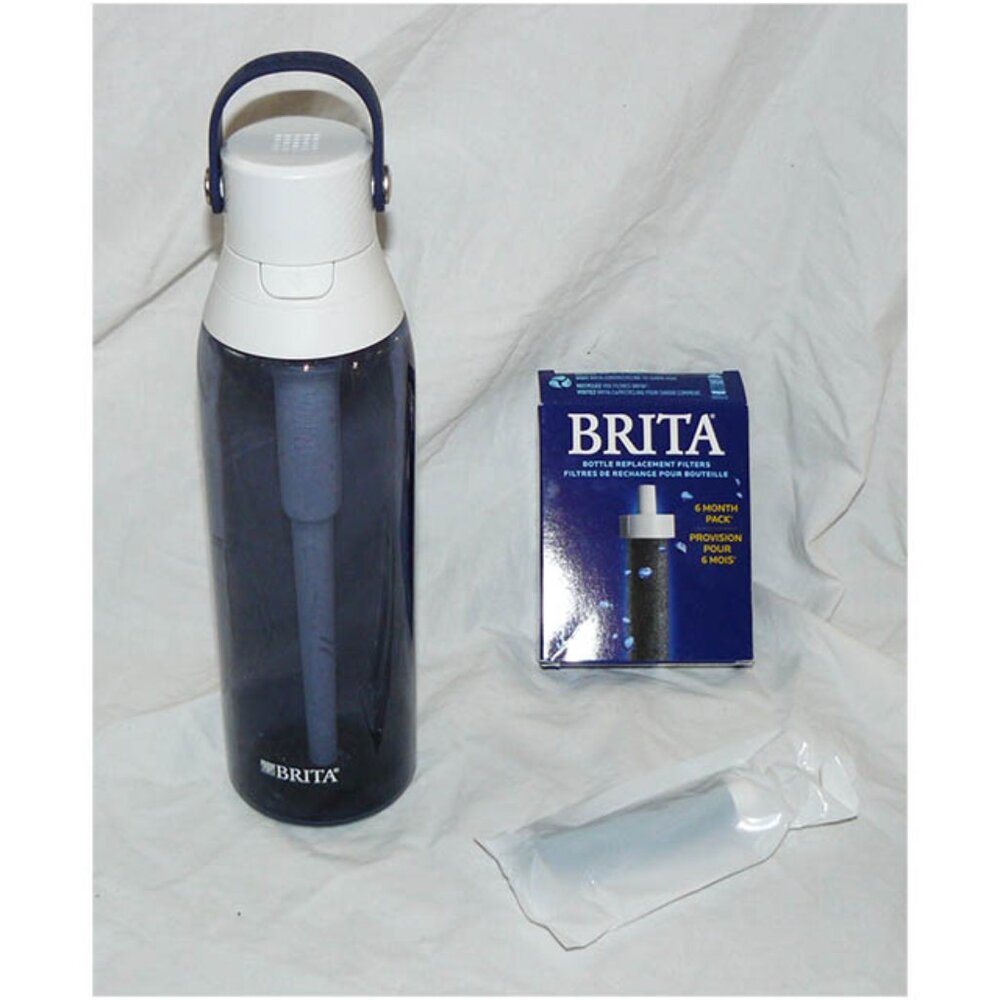 Brita Premium Filtering Water Bottle Hard Sided 26 oz Night Sky BPA Free, GUC